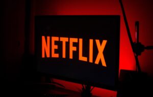 Netflix assouplit finalement sa politique de partage de compte : ce que cela signifie pour les utilisateurs