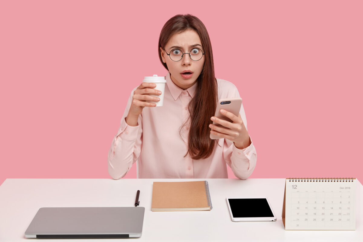 Comment arrêter les messages indésirables sur un iPhone ou un Android ?
