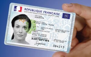Savez-vous que même périmée, votre carte d’identité est peut-être toujours valable ?