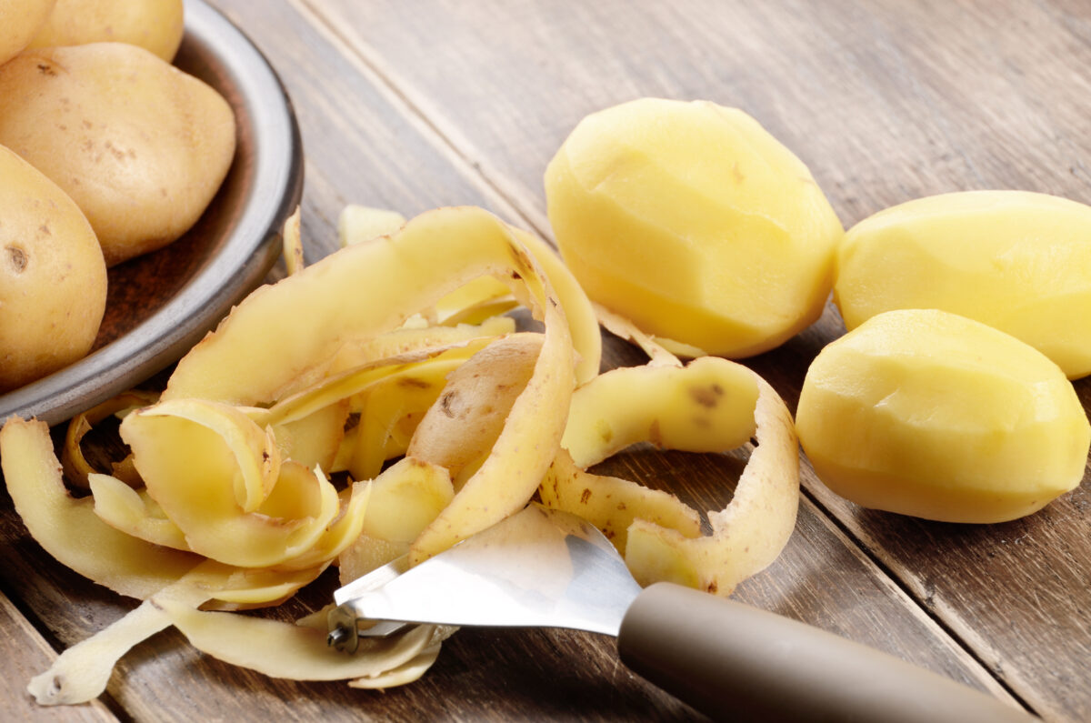 pelures de pommes de terre